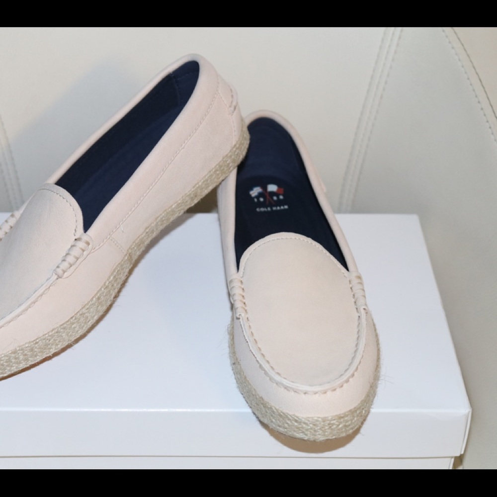 New! COLE HAAN LOAFER